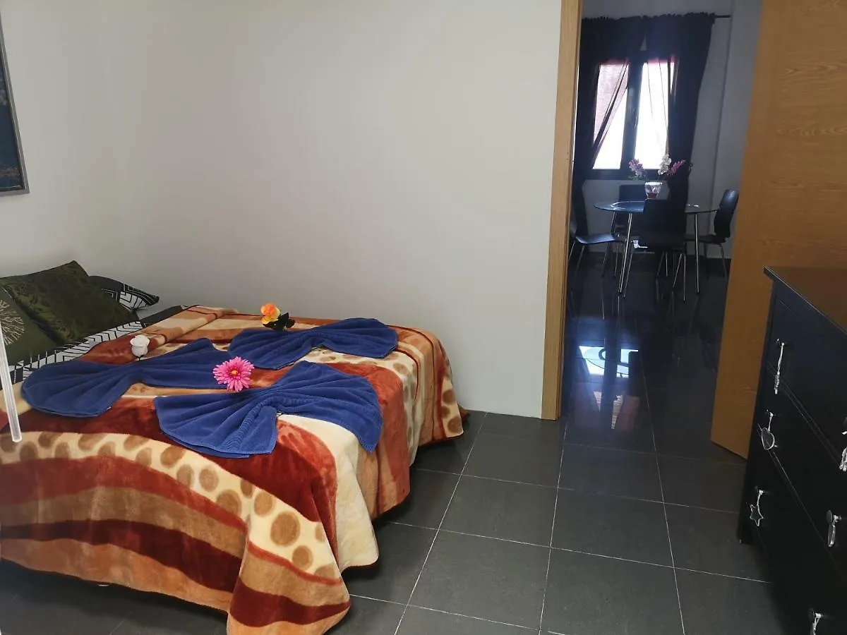 Homestay Rooms Costa Teguise Beach (Adults Only)
